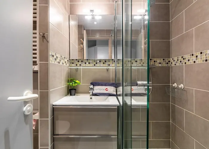 L'esquinade - F3 113 By Interhome Saint-Raphaël