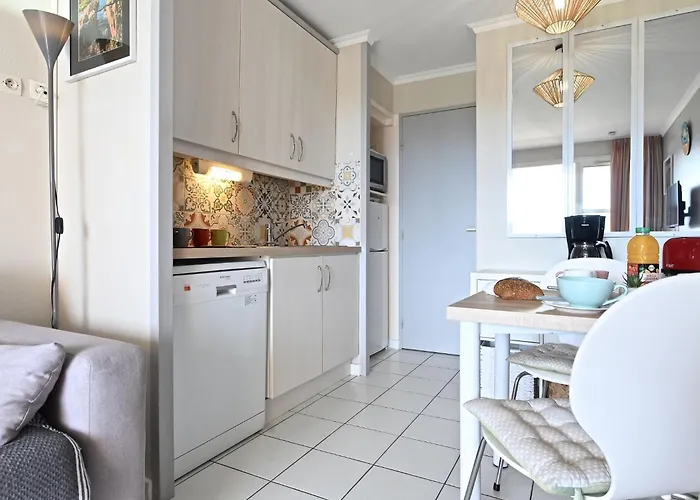 L'esquinade - F3 113 By Interhome * Saint-Raphaël