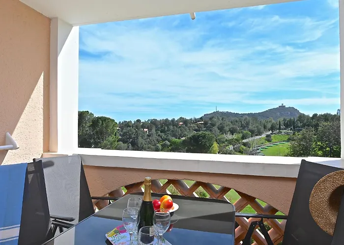 L'esquinade - F3 113 By Interhome Apartman