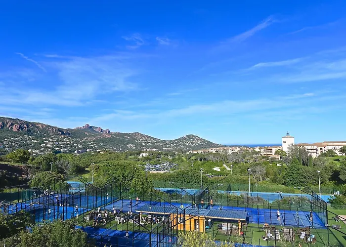 L'esquinade - F3 113 By Interhome Apartman