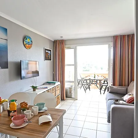 Apartment Village Cap Esterel - L'esquinade-89 By Interhome