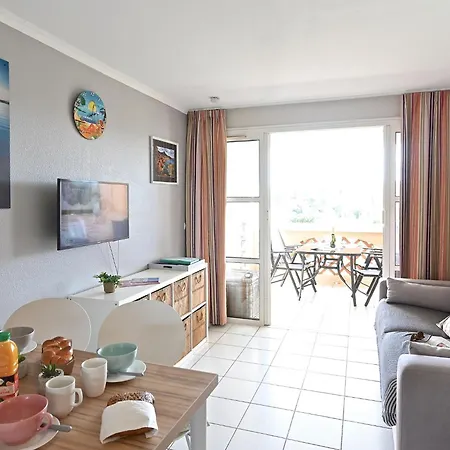 Apartament L'esquinade - F3 113 By Interhome Saint-Raphaël