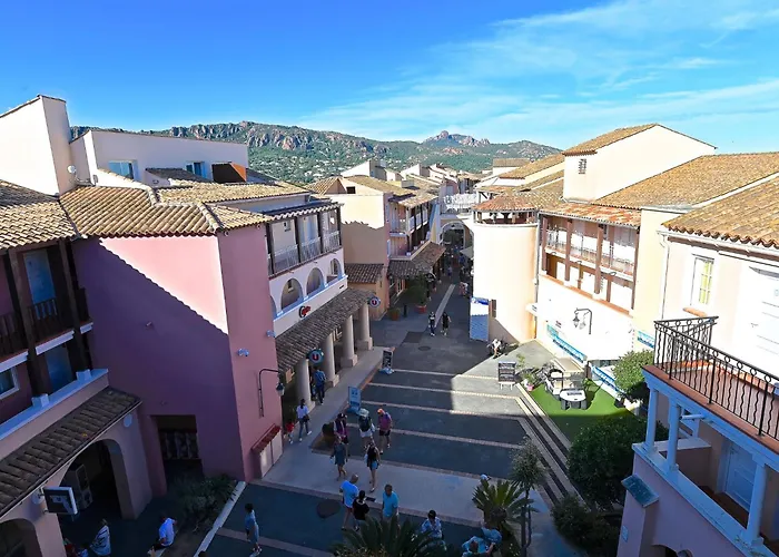 L'esquinade - F3 113 By Interhome *